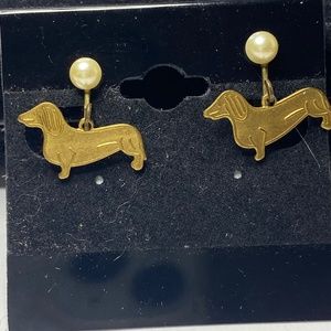 Vintage Kramer Pearl& Doxie Clip Ons